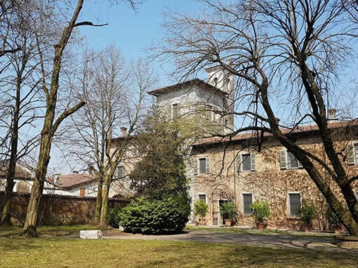 MONASTEROLO DI ROBECCO D’OGLIO (CR) . VILLA BOTTINI